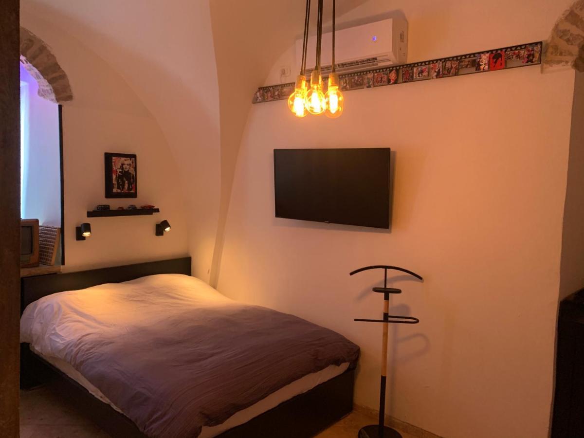La Guta Studio Suite The Milano Suite เยรูซาเลม ภายนอก รูปภาพ